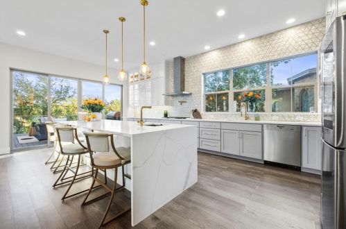 15102 Dorothy Dr, Austin TX  78734-6263 exterior