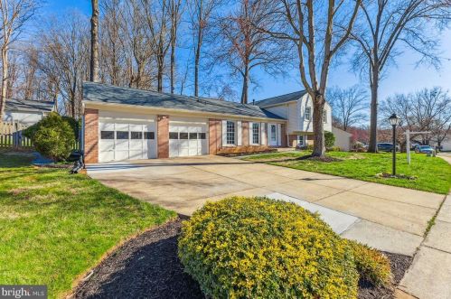9436 Wallingford Dr, Springfield, VA 22015-1736