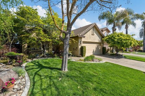 1933 Bridgewood Dr, Lodi, CA 95242-3905