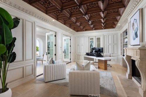 76 Golden Eagle, Irvine CA  92603-0309 exterior