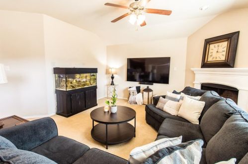 1729 Park Trl Blvd, Princeton TX 75407-2698 exterior