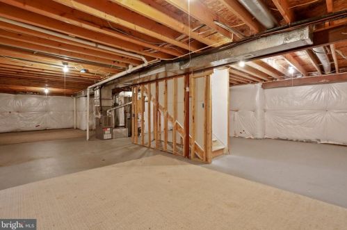 49 Pebble Beach Cir, Charles Town WV  25414-4061 exterior