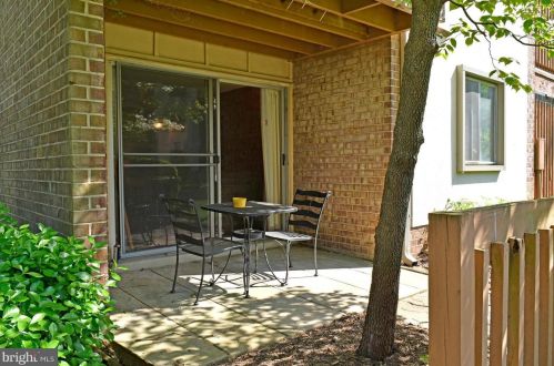 5541 Green Mountain Cir, Columbia MD  21044-2454 exterior