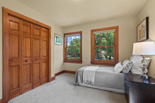 12055 Gantry Ct, Saint Paul MN  55124-6200 exterior