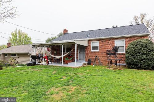 924 Rolridge Ave, Lancaster PA  17603-5739 exterior