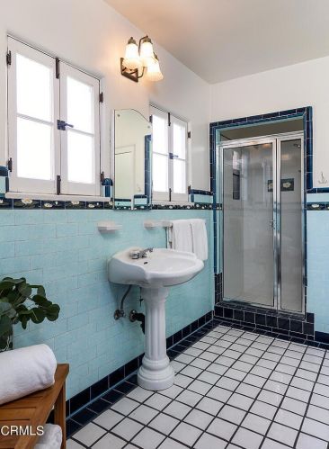 1408 Cordova Ave, Glendale CA  91207-1532 exterior