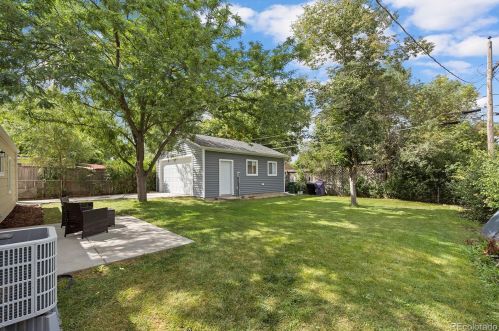 2895 Fairfax St, Denver CO  80207-2748 exterior