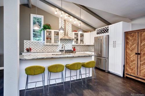 5564 Mansfield Ave, Denver CO  80237-1064 exterior