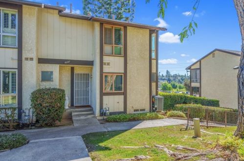 4687 Knickerbocker Ln, Riverside, CA 92501-3936