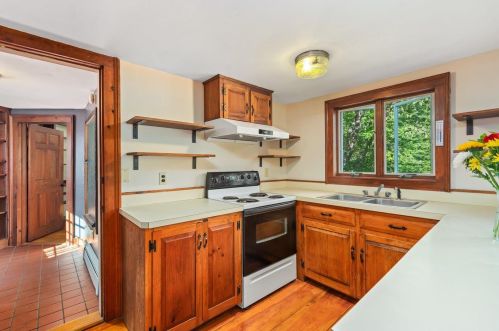 75 Old Dublin Rd, Hancock, NH 03449-5814