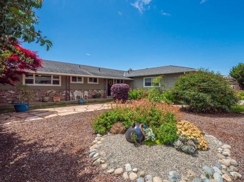 19 Corrala Vista Dr, Watsonville, CA 95076-0707