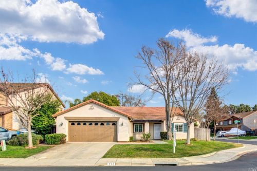 731 Fremont Dr, Vacaville, CA 95687-4699
