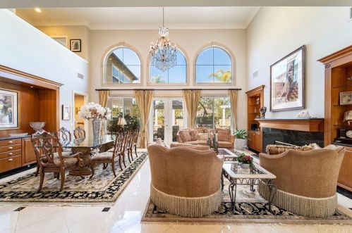 8195 Hayden Ct, Anaheim, CA 92808-2525