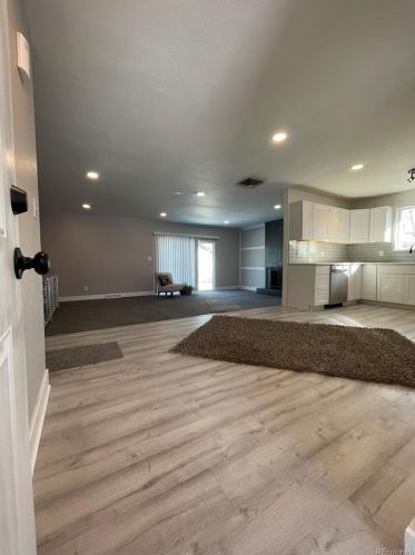 8238 Pearl St, Denver, CO 80229-5883