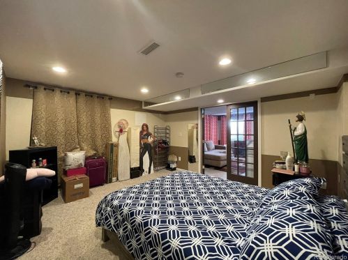 5226 Riviera Cir, Aurora CO 80015-6016 exterior