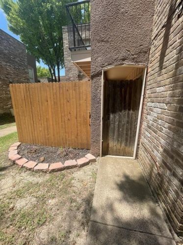 5614 Boca Raton Blvd, Fort Worth TX  76112-1889 exterior