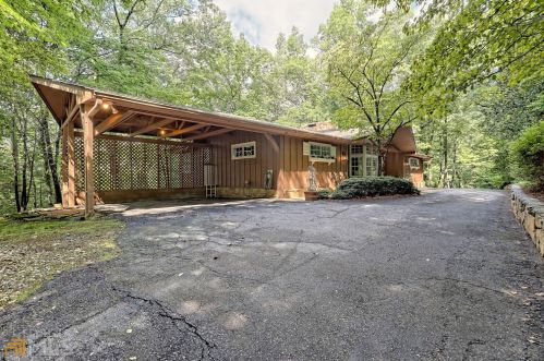 765 Lancelot Loop, Clayton, GA 30525-5504