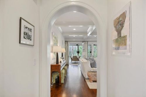 2672 Ellwood Dr, Atlanta GA  30305-3866 exterior