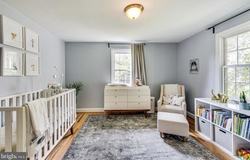 9227 Mintwood St, Silver Spring MD 20901-3523 exterior