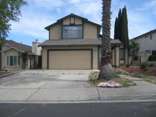 2859 Honeysuckle Cir, Antioch CA  94531-6326 exterior