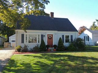 205 Promenade St, Barrington, RI 02806-1118