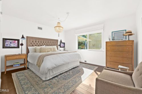 2358 Caracas St, Glendale CA  91214-3003 exterior