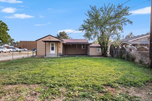 327 2nd Ave, La Salle CO 80645-3218 exterior