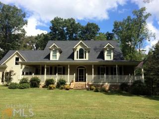 321 Borders Dr, Commerce, GA 30530-6887