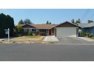 741 153 Ave, Portland OR  97236-2204 exterior
