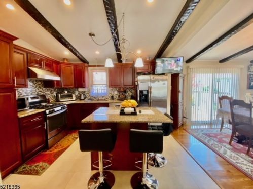 5 Stephen St, Dover NJ  07801-2224 exterior