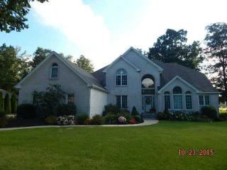 835 Elk Ridge Rd, Toledo, OH 43619-2657