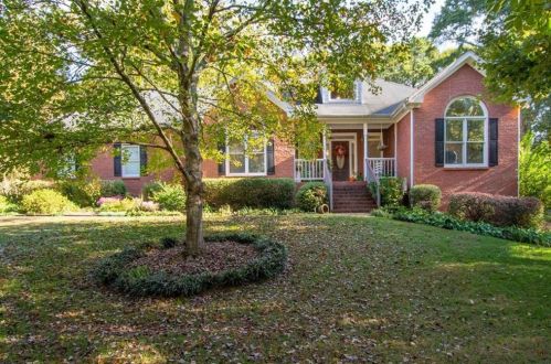 2407 Splitwood Dr, Loganville, GA 30052-4098