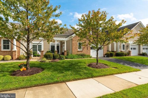 8959 Fascination Ct, Lorton, VA 22079-5704