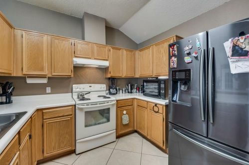 6802 Brookhaven Trl, Fort Worth TX  76133-6488 exterior