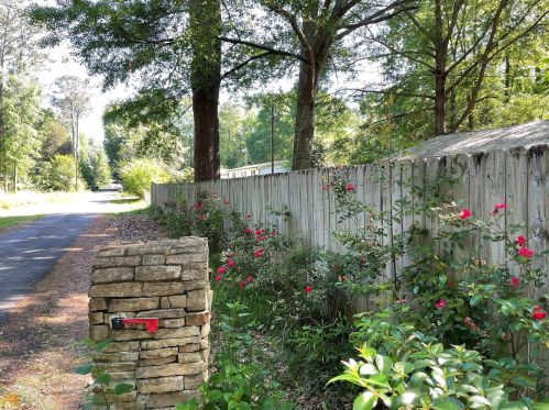 267 Macon St, Monticello, GA 31064-3518