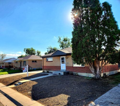 7743 Navajo St, Denver, CO 80221-3426