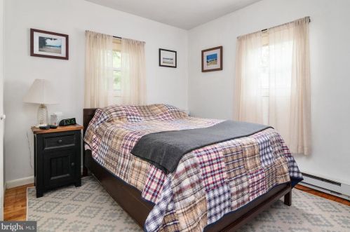 4935 Chestnut St, Shady Side MD 20764-9661 exterior