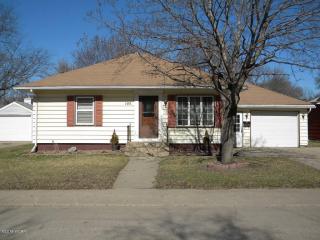 105 F St, Marshall, MN 56258-2513