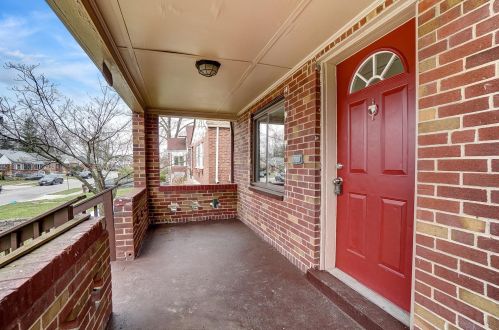 2033 Dallas Ave, Cincinnati OH  45239-4752 exterior