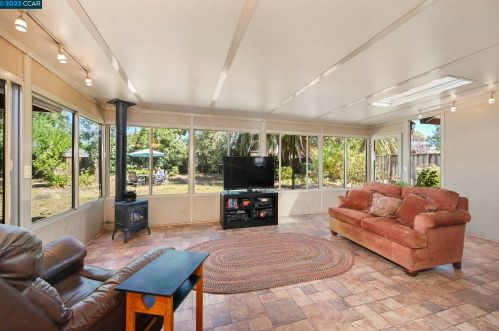 2345 Belmont Rd, Concord CA  94520-3411 exterior