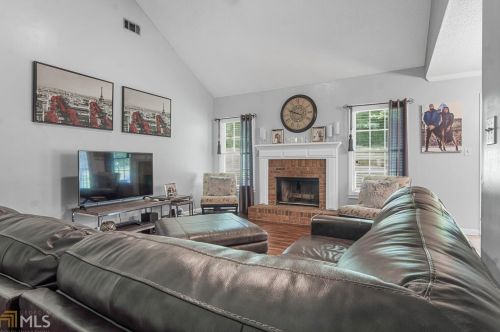 6772 Ashbury Ct, Rex GA exterior