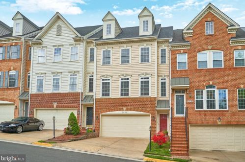 9636 Potters Hill Cir, Lorton, VA 22079-2319