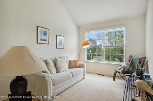 5 Phoenix Ct, Tinton Falls NJ  07712-7773 exterior