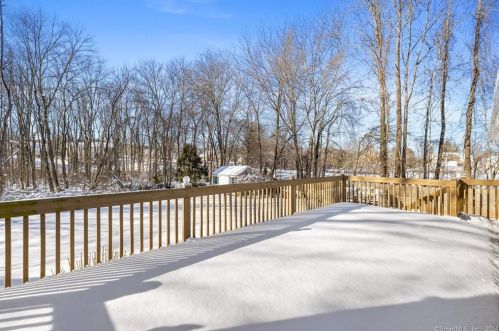 531 Atkins St, Middletown CT  06457-1546 exterior