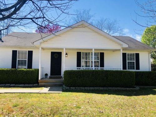 2805 Rocking Horse Ln, Murfreesboro, TN 37130-3355