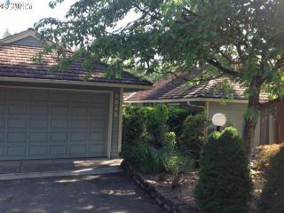 6025 Shallowbrook Ln, Beaverton, OR 97007-3666