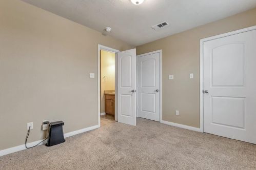 2009 Autumn Lk Dr, Bryan TX  77807-5112 exterior