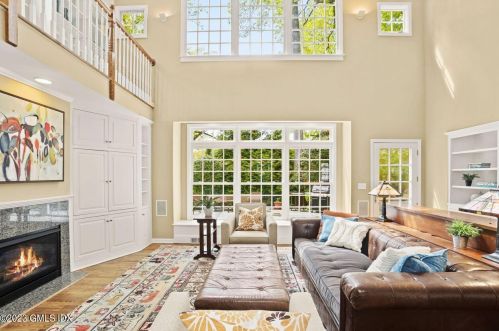 20 Stoney Ridge Ln, Riverside CT  06878-2022 exterior