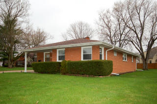 244 Jacquelyn Dr, Bensenville, IL 60106-3231