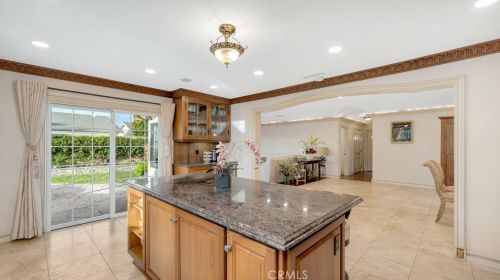 10915 El Coco Cir, Santa Ana CA  92708-5316 exterior